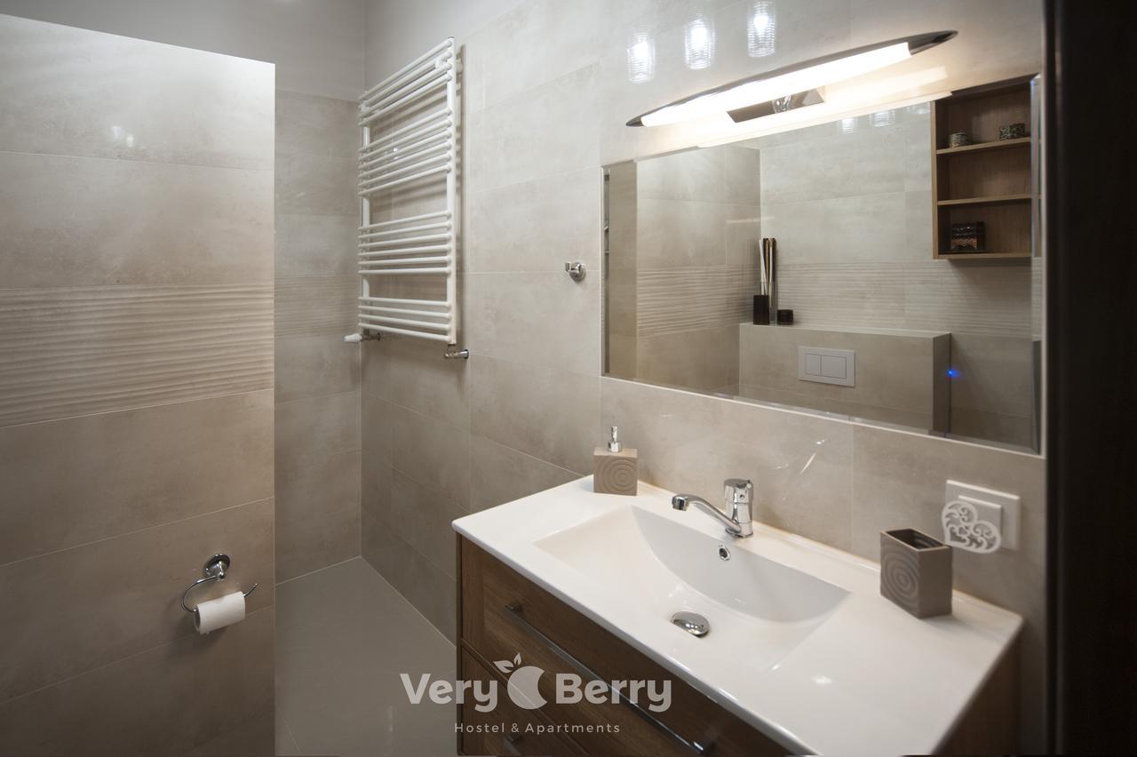 Przestronny Apartament Very Berry W Poznaniu Z Dwiema Sypialniami By Noclegi Renters Экстерьер фото
